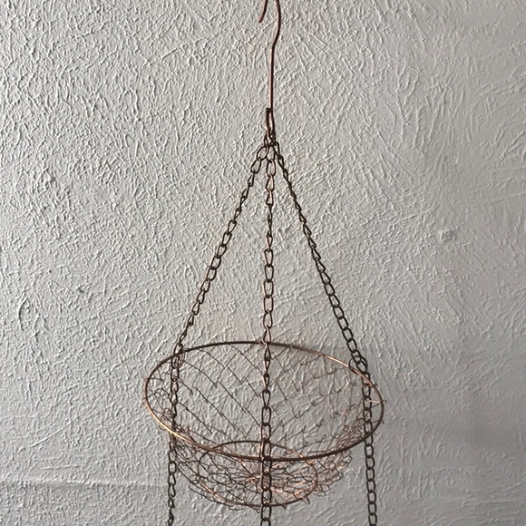 Vintage 3 tier hanging round metal copper color fruit vegetable hanger not hung - Picture 6 of 12